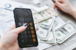 AI Budgeting Apps That Categorize Your Spending for You