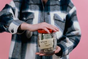 Where to Keep an Emergency Fund for Safety and Access